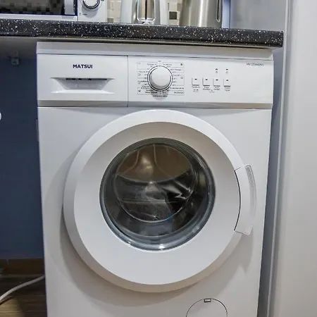 Couples Retreat, Fully Equipped Studio/ Beach Apartment Loutraki (Corinthia)