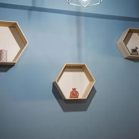 Couples Retreat, Fully Equipped Studio/ Beach