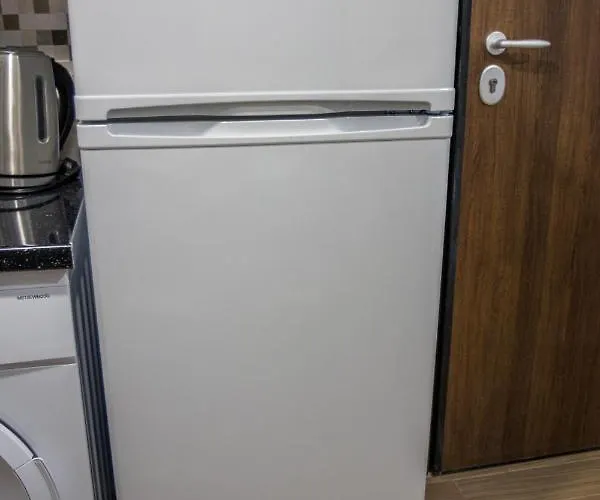 Couples Retreat, Fully Equipped Studio/ Beach *